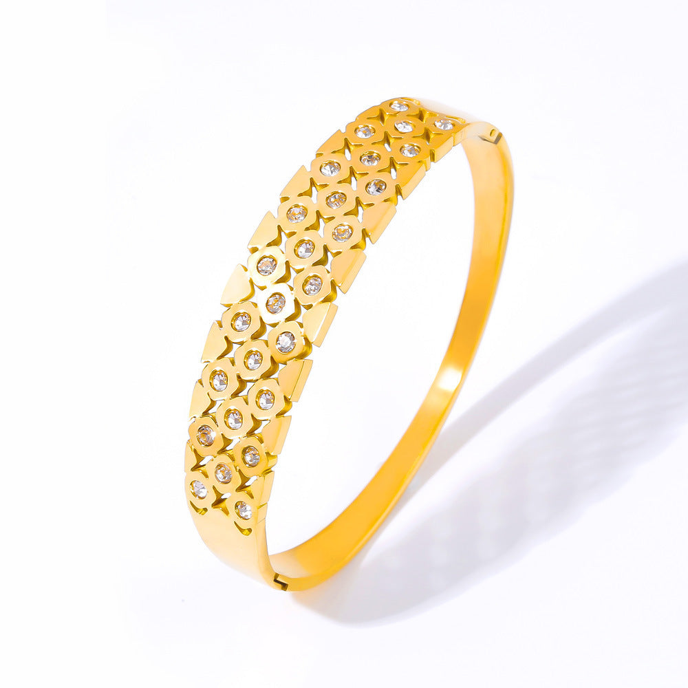 Lyra Twin Spark Cuff
